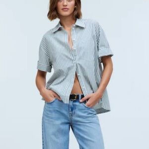 Madewell Oversized Boxy Button-Up Shirt in Signature Poplin